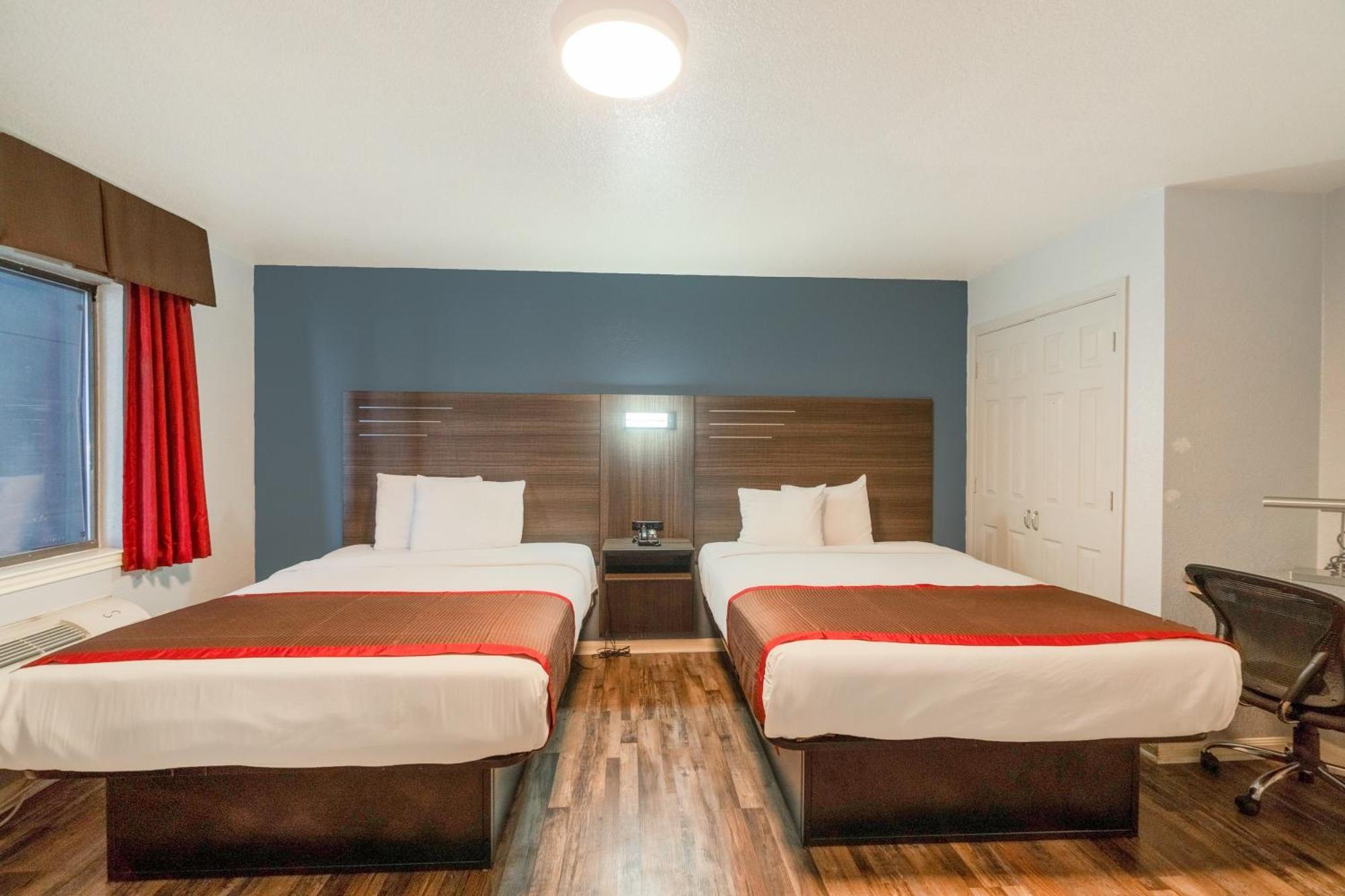 High Five Inn By Oyo Killeen Exterior foto